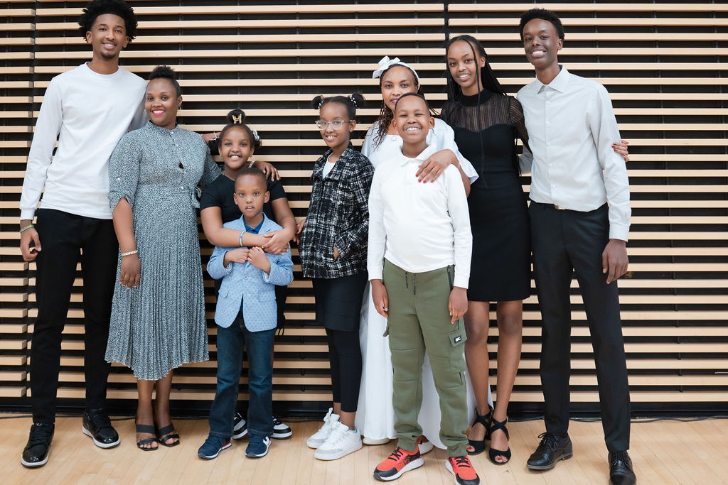 Families and community members at ImenaUS gala