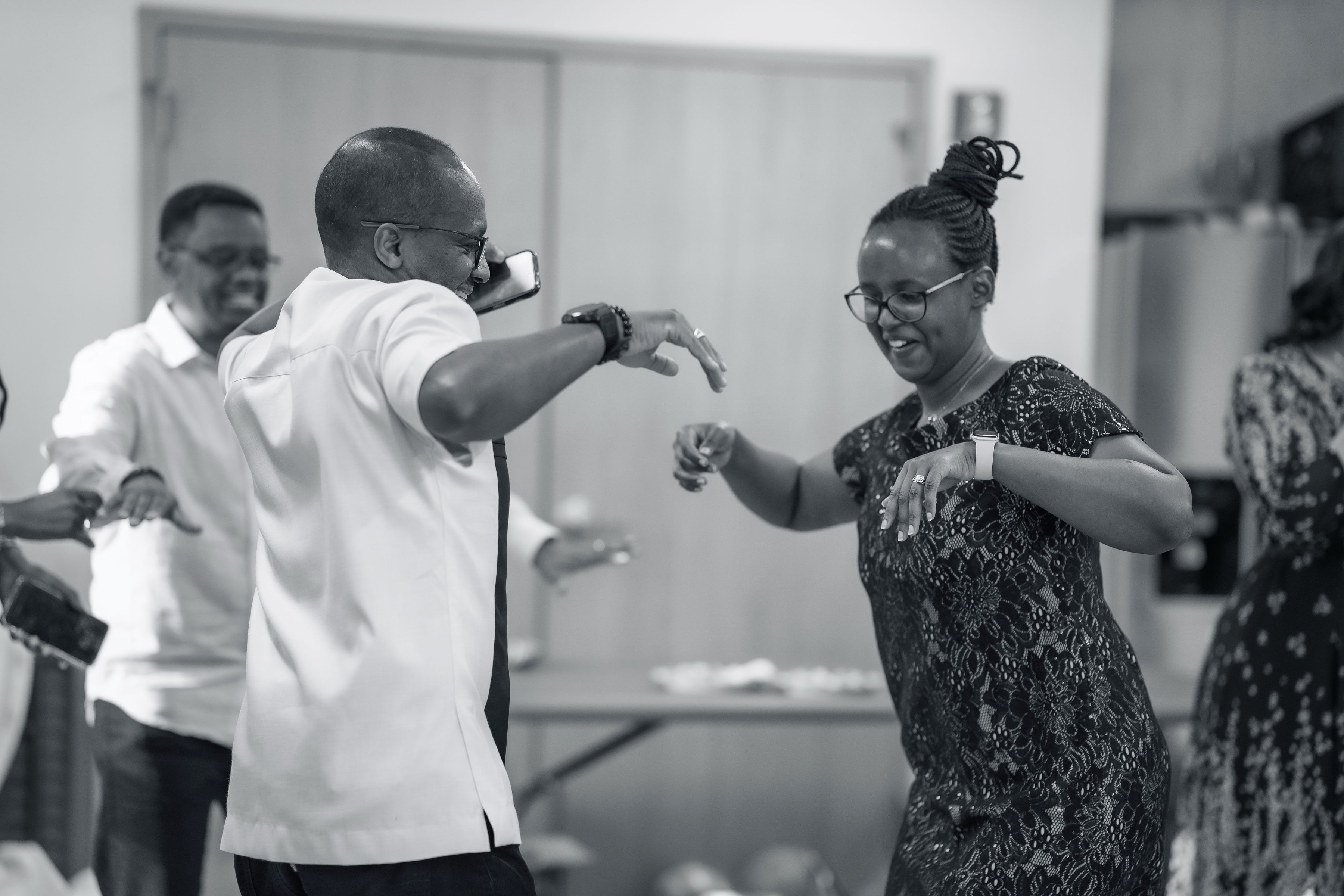 Families dancing together